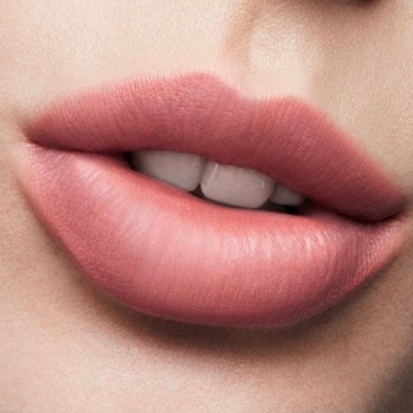 Last one! MAC RUNWAY HIT Lipstick NIB Retro Matte - Picture 5 of 7